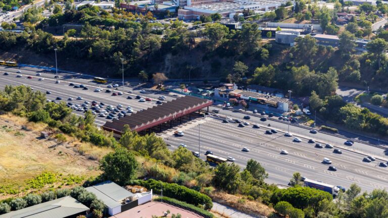 Taxe due par les concessionnaires d&rsquo;autoroutes : pourquoi elle revient dans l&rsquo;actualité et ce que ça change pour vos péages